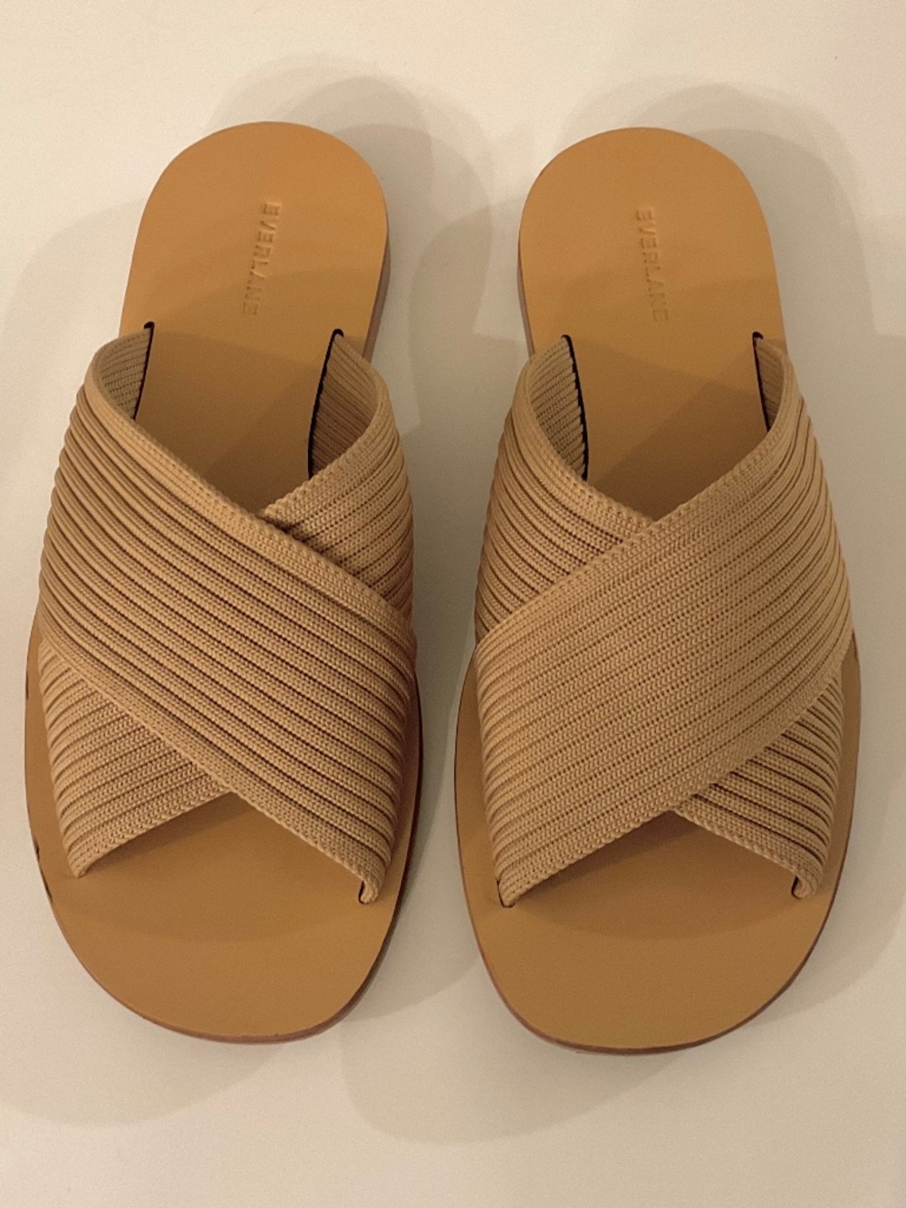 EVERLANE The Day Crossover Sandal in Tan Size 5.5
